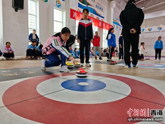 图为比赛现场。西宁市体育局 供图 图为比赛现场。西宁市体育局 供图