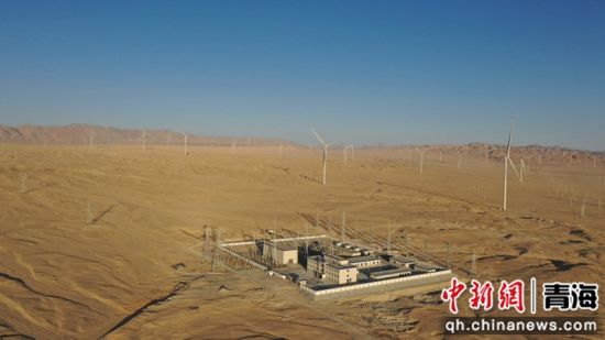 图为无人机拍摄项目现场。徐强 摄 图为无人机拍摄项目现场。徐强 摄