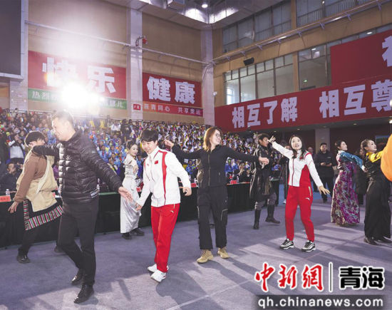图为活动现场。浙江省援青指挥部 供图 图为活动现场。浙江省援青指挥部 供图