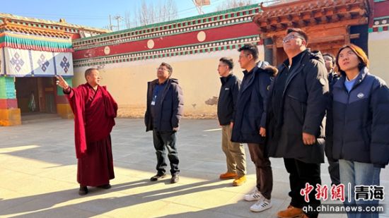 ͼΪ���ר��ѧ������ʮ��������ʦ�ʾӹ�Ħѧϰ������¹�ͼ