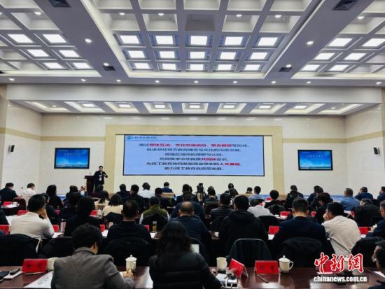 ͼΪ��������ֳ������ ��