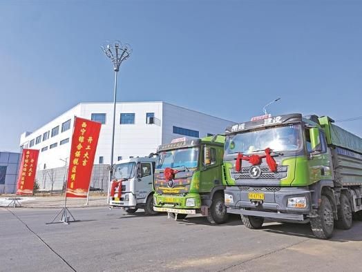 开工仪式现场。 开工仪式现场。