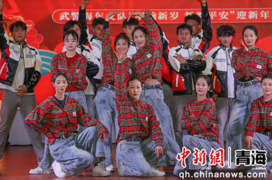 ͼΪ�赸���ഺ���㡷����������