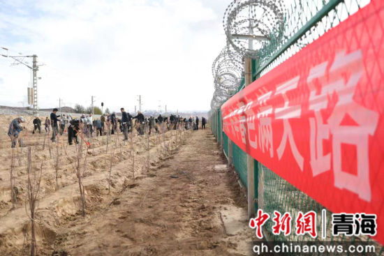 ����ͼΪ2025��10 ��11�գ���ؼ��Ź�˾300�����������·�������¿�����24660������� Τ������