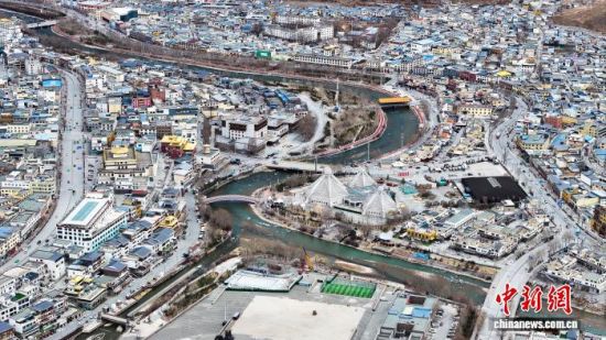 ͼΪ�ຣʡ�������������������н���Ⱥ��(���˻���Ƭ)Ѧ�� ��