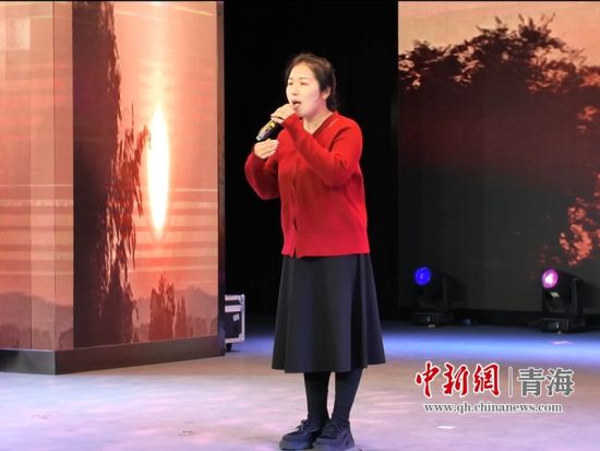 图为活动现场,参赛选手进行宣讲。城中区委宣传部供图 图为活动现场,参赛选手进行宣讲。城中区委宣传部供图