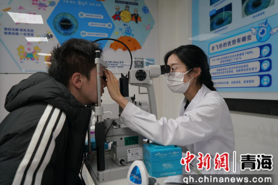 ͼΪҽ��Ϊ���߼�顣�����е�һ����ҽԺ��ͼ