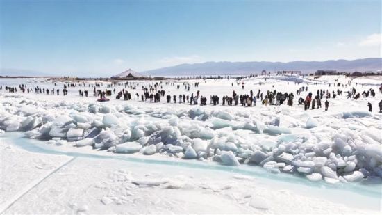 �ຣ������ƾ�趬�����ص�������������Ÿ����ο͡�ͼƬ���ຣ�����η�չ�������޹�˾�ṩ