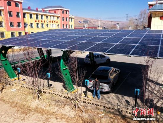 3��11�գ��ຣʡ�����л������������ذ���壬�������ڸ��綯����硣(���˻���Ƭ)����ƻ ��