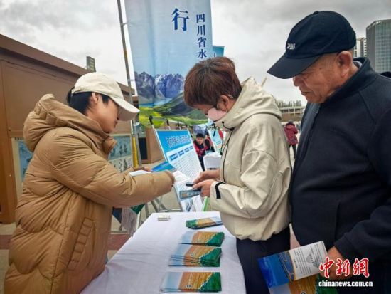 ͼΪ������ֳ���������ԱΪ���ڽ��Ᵽ���ƺ����֪ʶ����������