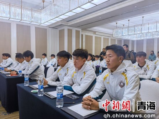图为出征仪式现场。张海雯摄 图为出征仪式现场。张海雯摄