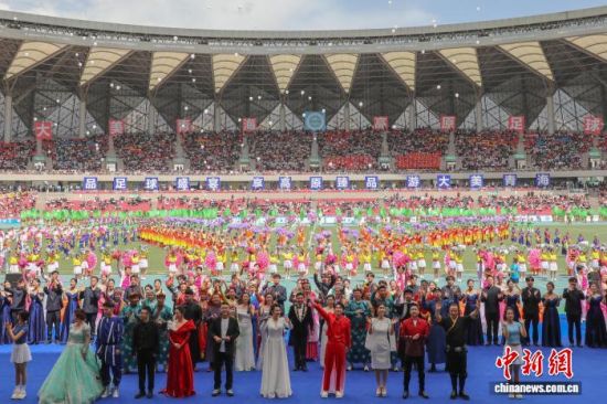 图为开幕式现场。马铭言 摄 图为开幕式现场。马铭言 摄