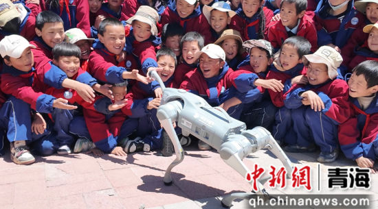 图为趣味科技互动。祁绪龙摄 图为趣味科技互动。祁绪龙摄