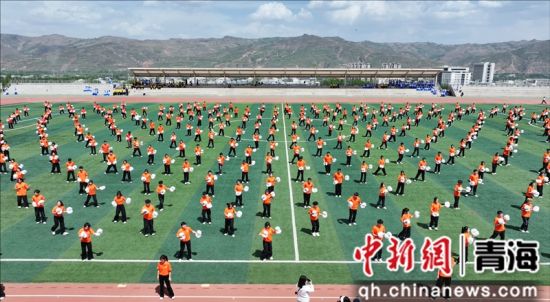 ͼΪ�˶��ῪĻʽ�ֳ����ຣ����ѧԺ��ͼ