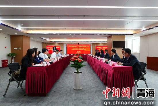 图为签约仪式现场。刘洋 摄 图为签约仪式现场。刘洋 摄