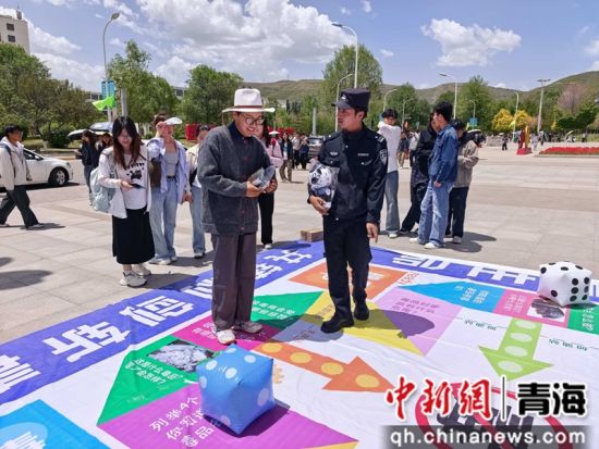 图为活动现场。马仰 摄 图为活动现场。马仰 摄