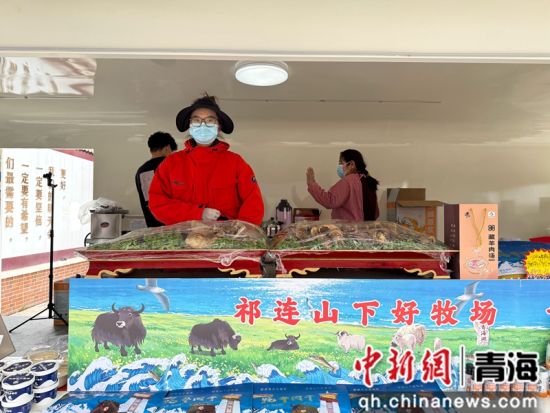 图为活动现场展示。李隽 摄 图为活动现场展示。李隽 摄