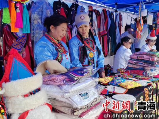 图为活动现场。都兰县委宣传部 供图 图为活动现场。都兰县委宣传部 供图