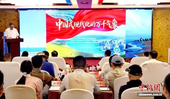 图为启动仪式现场。张忠苹 摄 图为启动仪式现场。张忠苹 摄
