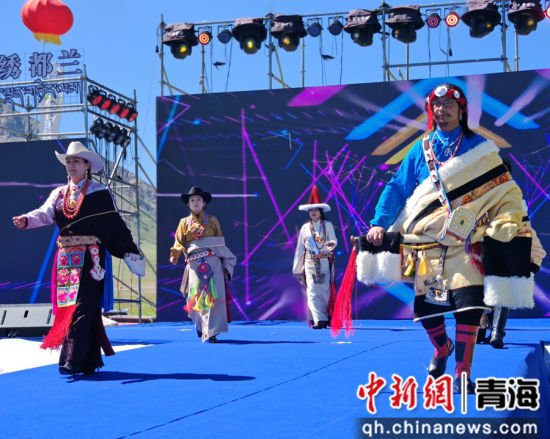 图为活动现场。都兰县委宣传部 供图 图为活动现场。都兰县委宣传部 供图