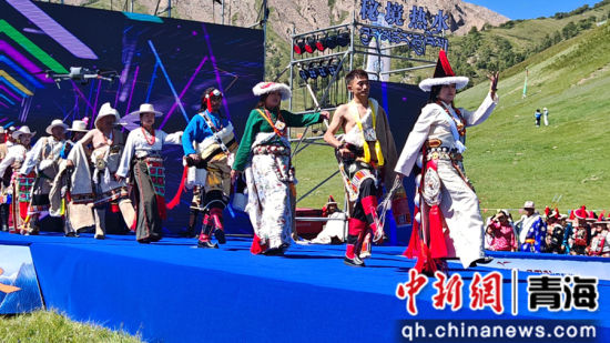 图为活动现场。都兰县委宣传部 供图 图为活动现场。都兰县委宣传部 供图
