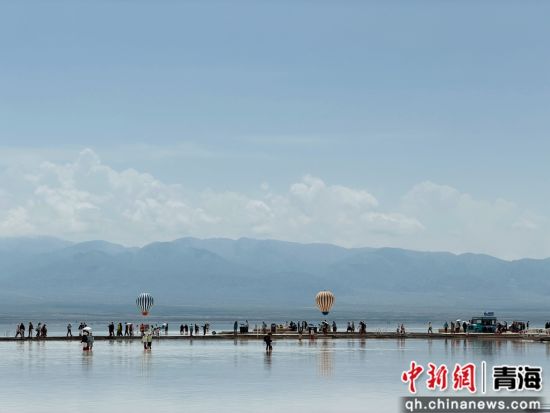 图为茶卡盐湖。孙睿 摄 图为茶卡盐湖。孙睿 摄