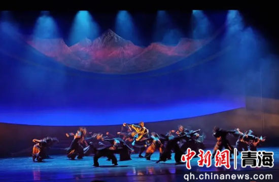图为《雪山大地》演出现场。米海莲摄 图为《雪山大地》演出现场。米海莲摄