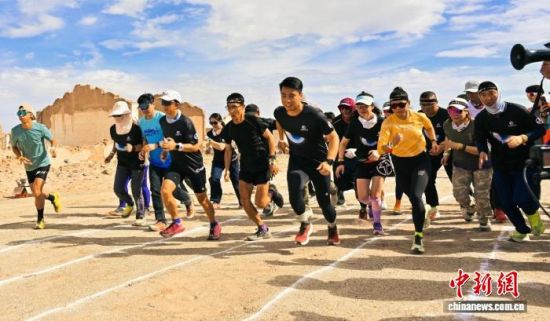 图为比赛现场。袁振民 供图 图为比赛现场。袁振民 供图