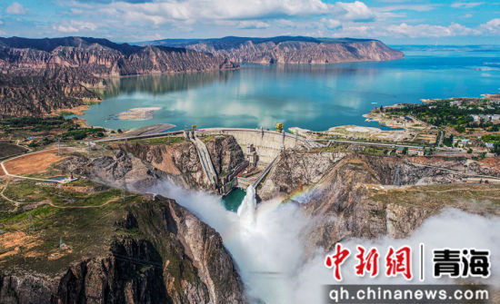 图为龙羊峡水电站。黄河公司 供图 图为龙羊峡水电站。黄河公司 供图