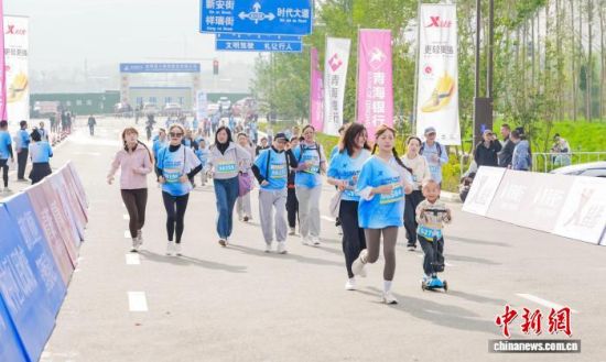 图为比赛现场。西宁市体育局 供图 图为比赛现场。西宁市体育局 供图