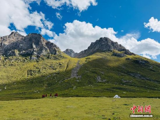 图为微电影拍摄取景地。孙睿 摄 图为微电影拍摄取景地。孙睿 摄