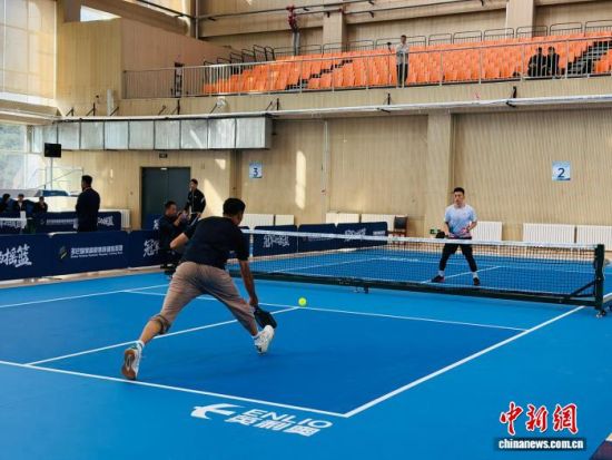 图为比赛现场。孙睿 摄 图为比赛现场。孙睿 摄