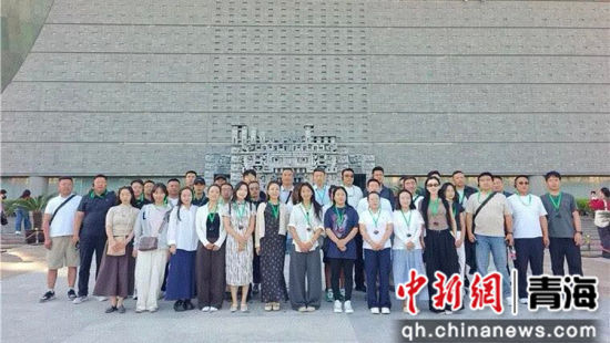 图为学员在北京参加相关活动。李庆摄 图为学员在北京参加相关活动。李庆摄