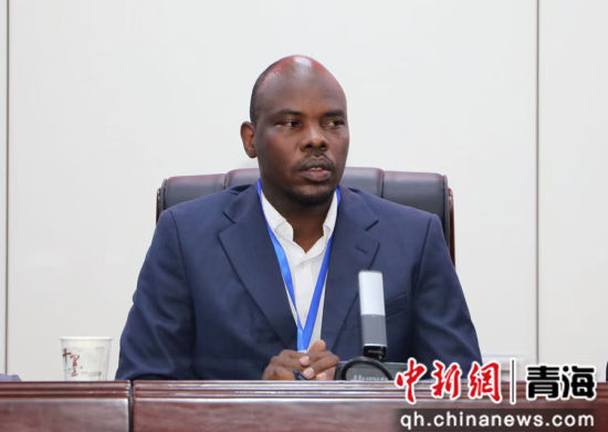图为济南大学苏丹籍博士后Tareg Abdalla Abdalla Abdalla。青海职业技术大学供图 图为济南大学苏丹籍博士后Tareg Abdalla Abdalla Abdalla。青海职业技术大学供图