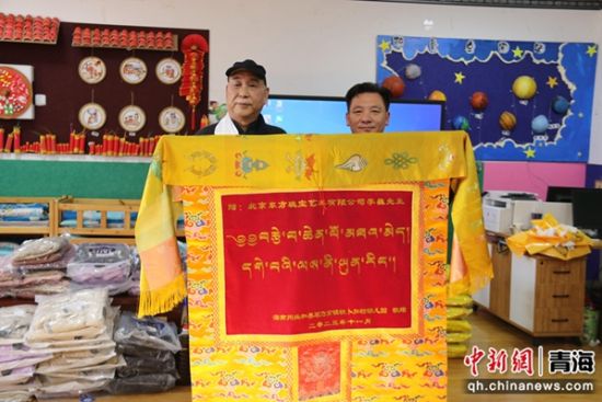 ͼΪӴ׶԰԰()Ρ()졣 