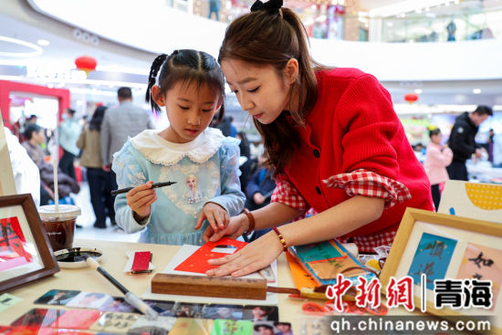 ͼΪ����ҹУ��ʦ�ֳ���С�������������������Ѧ�� ��