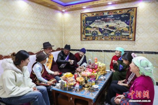 2��16�գ����ຣʡ��������Դ�����²����磬�������˲��ʶ���(����)�ͼ��˷������Ρ��������� ��