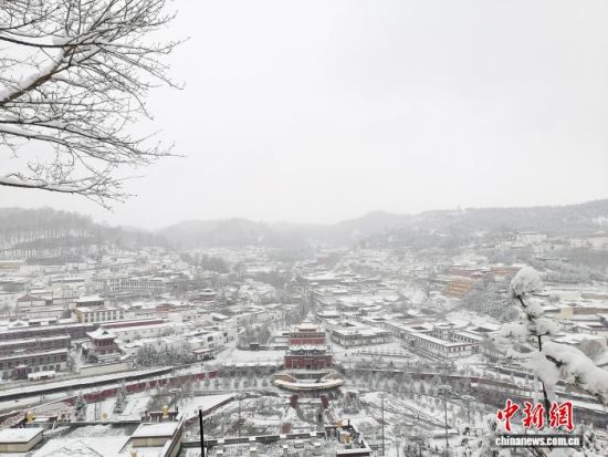 ͼΪ������������³ɳ���򱻰�ѩ���ǡ��ຣʡ����� ��ͼ