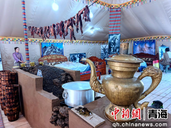 ͼΪ�ղ�ؼ���̨��ɫչʾ������ ��